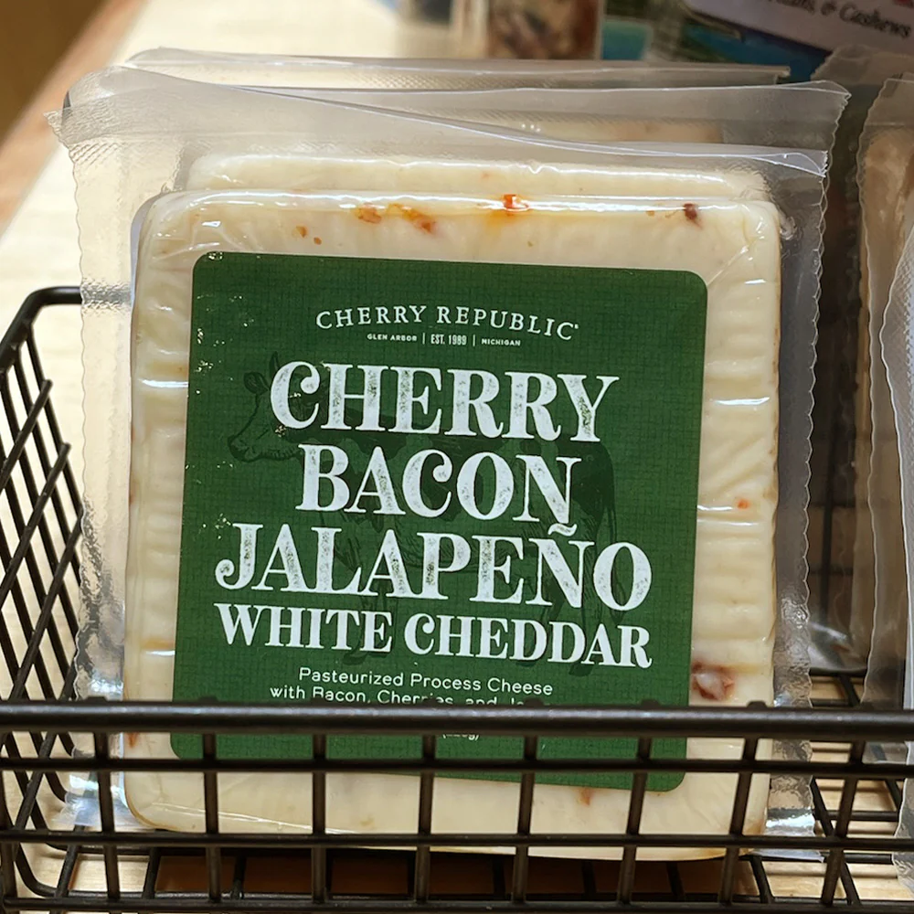 Cherry Bacon Jalapeno White Cheddar Cheese - Image 2